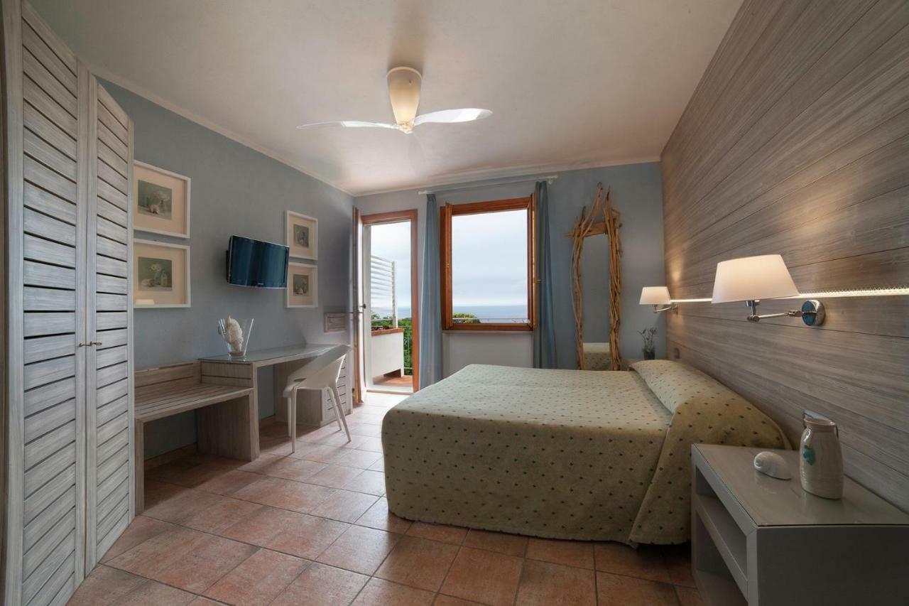 Boutique Ilio SantʼAndrea